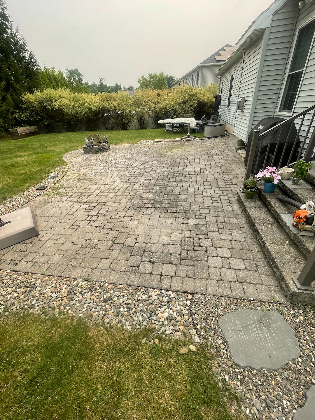 PAVER PATIO PRESSURE WASHING 