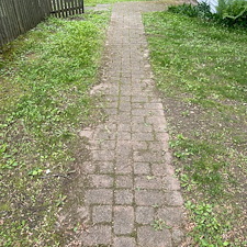 Paver-Brick-Walkways-and-Patio-Pressure-Wash 10