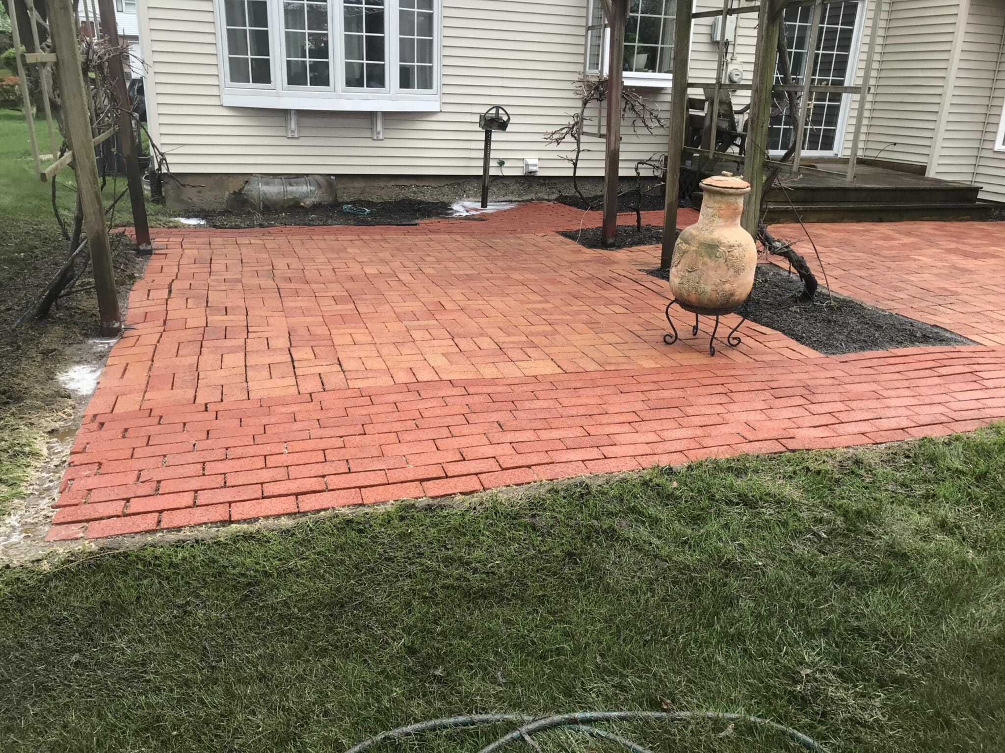 Paver Cleaning | Concrete and Pavers Cleaning | H2O Pressure Washing